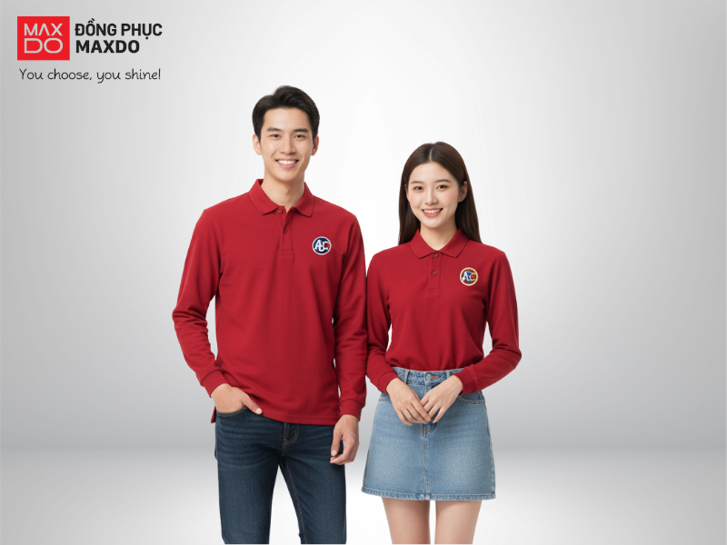 Áo thun đồng phục tay dài với thiết kế cổ gập lịch sự, thể hiện tác phong chuyên nghiệp cho người mặc