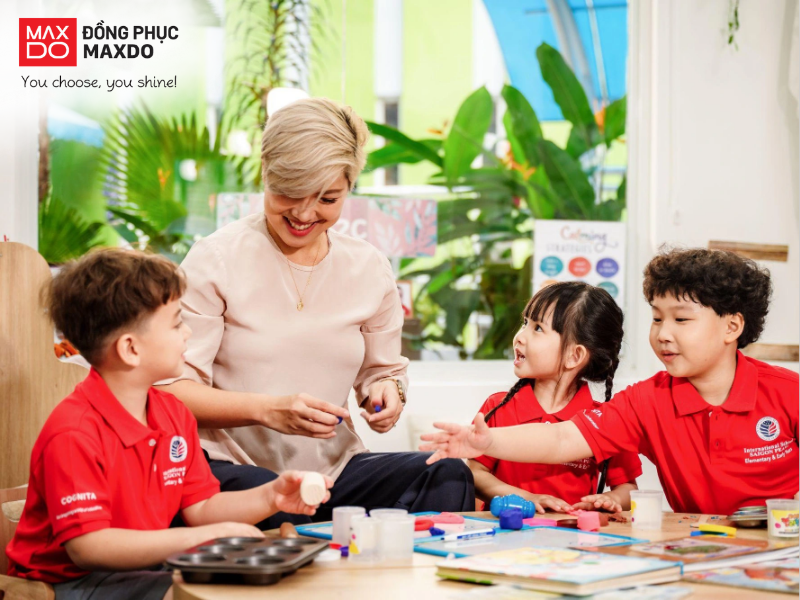 Đồng phục học sinh là trang phục được sử dụng cho tất cả học sinh toàn trường