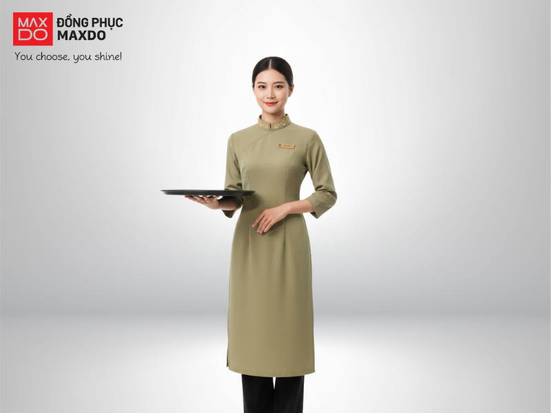 Mẫu đồng phục áo dài dành cho nhân viên lễ tân tại các nhà hàng, khách sạn mang phong cách truyền thống