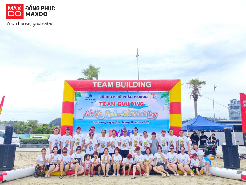 Đồng phục team building giúp tạo nên sự gắn kết cho cả tập thể