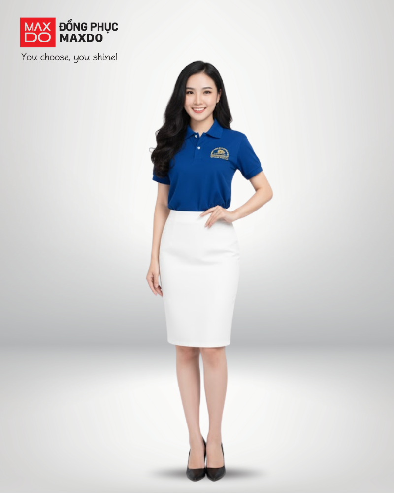 Áo polo đồng phục phối với chân váy bút chì màu trắng