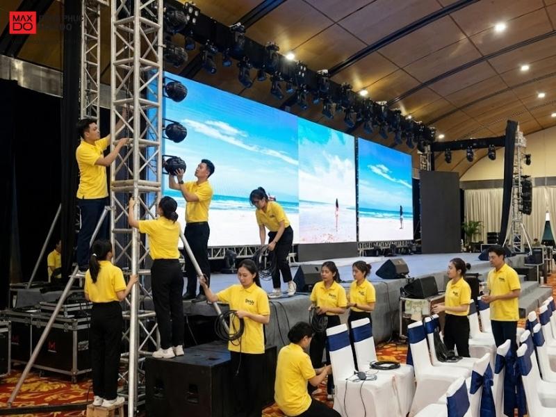 Áo thun đồng phục sự kiện cần đảm bảo yếu tố thoải mái cho người mặc khi thực hiện công việc.