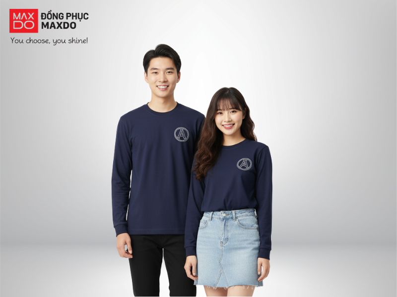 Mẫu áo thun đồng phục công ty có thiết kế tay dài cổ tròn mang đến vẻ năng động cho nhân viên.