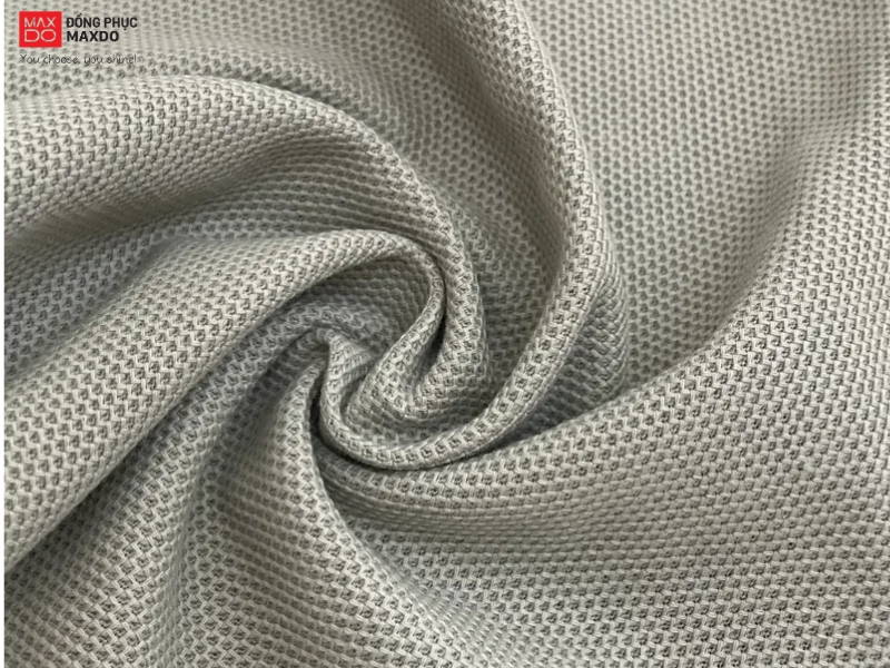 Bề mặt vải thun cá sấu mắt chim.